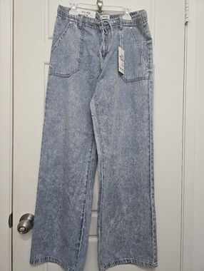 Kensie Breezy Denim High Rise Wide Leg 6/28.